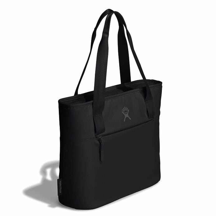8-l-insulated-lunch-tote-q3 8l-tote-black-angled.jpg