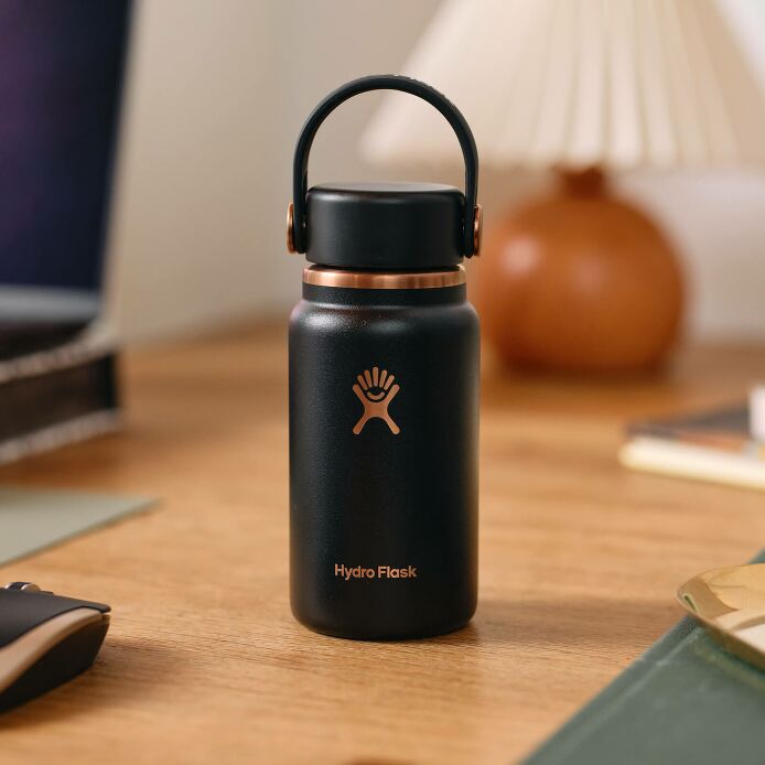 arc-collection-micro-hydro-200-ml-d5 black_-_lifestyle_1.jpeg
