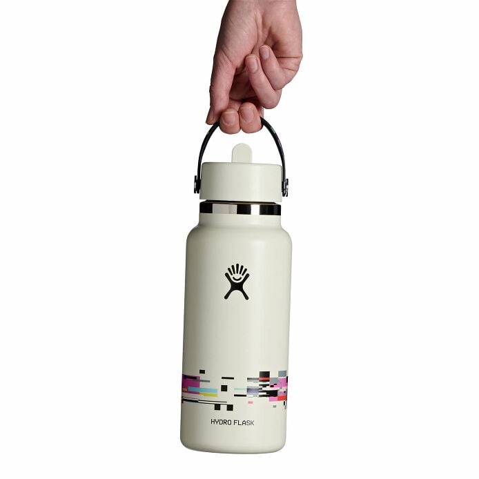 glitch-collection-32-oz-bottle-with-flex-straw-cap-d6 le26-w32-1006-32-oz-wide-flex-straw-cap-glitch-white-hb.jpg