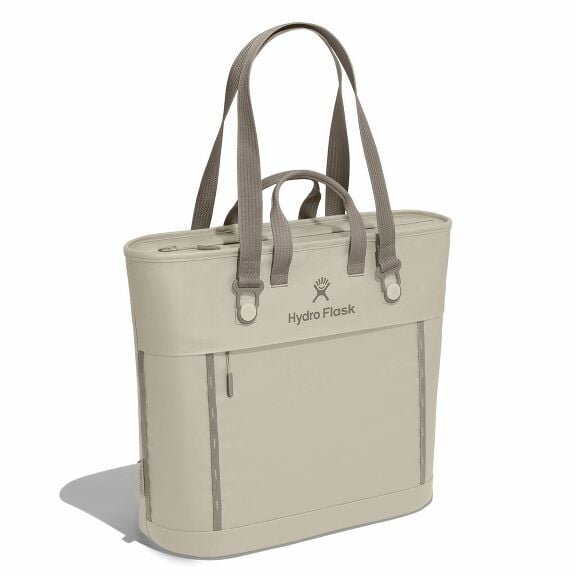 carryouttm-soft-cooler-tote-20-l-u9 midiit114-carryout-tote-20l-oat-angled.jpg