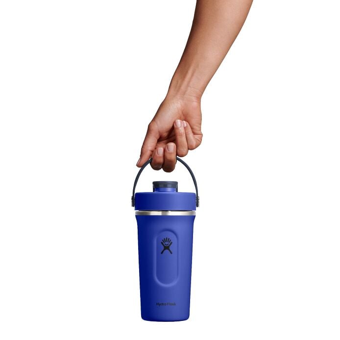 24-oz-insulated-shaker-bottle-o9 mxc24382_24_oz_insulated_shaker_bottle_capri_blue_hb.jpg