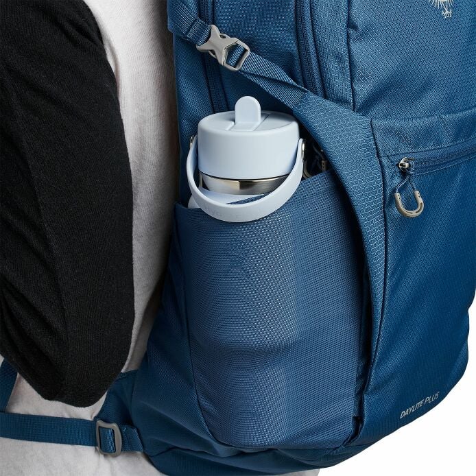 24-oz-travel-bottle-with-flex-straw-cap-p6 travelbottle-hb-backpack_1_8_1.jpg